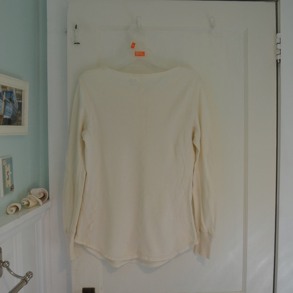 Long Sleeve White Cotton Tee Shirt - Picture 3 of 5